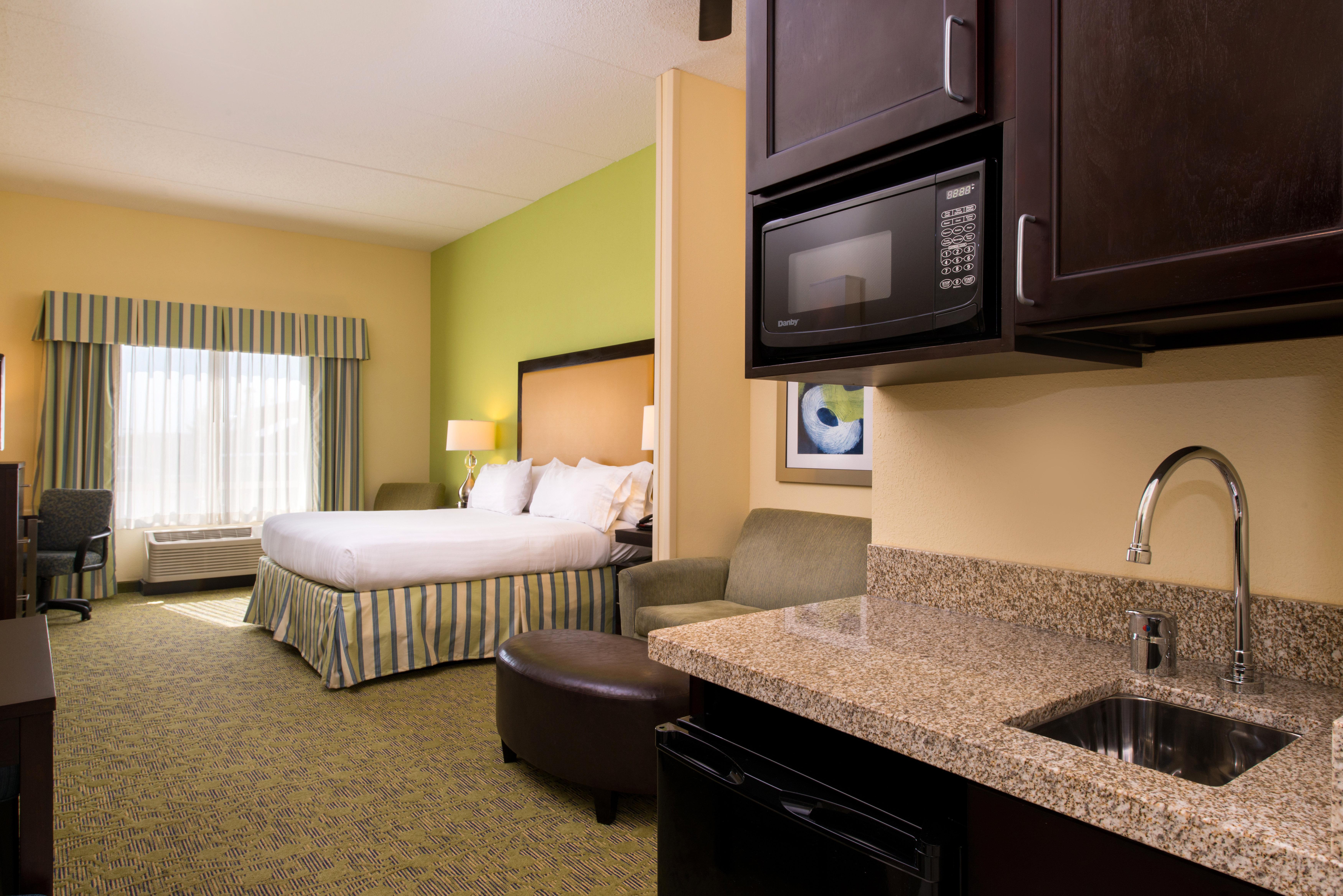 Holiday Inn Express And Suites Dickson City By Ihg Exterior foto